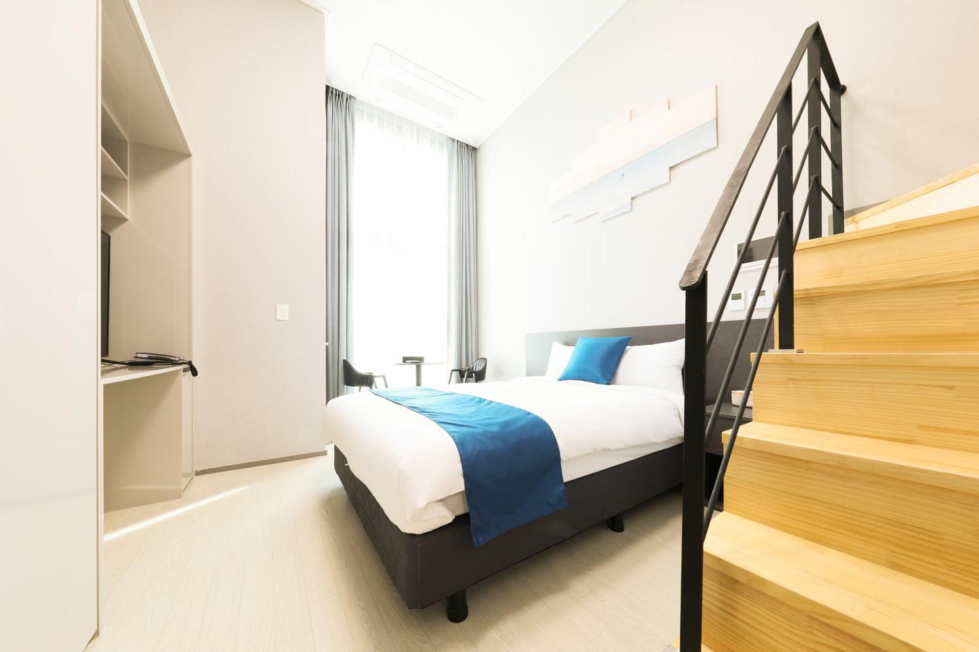 Coopstay Yeosu Hotel Exterior foto